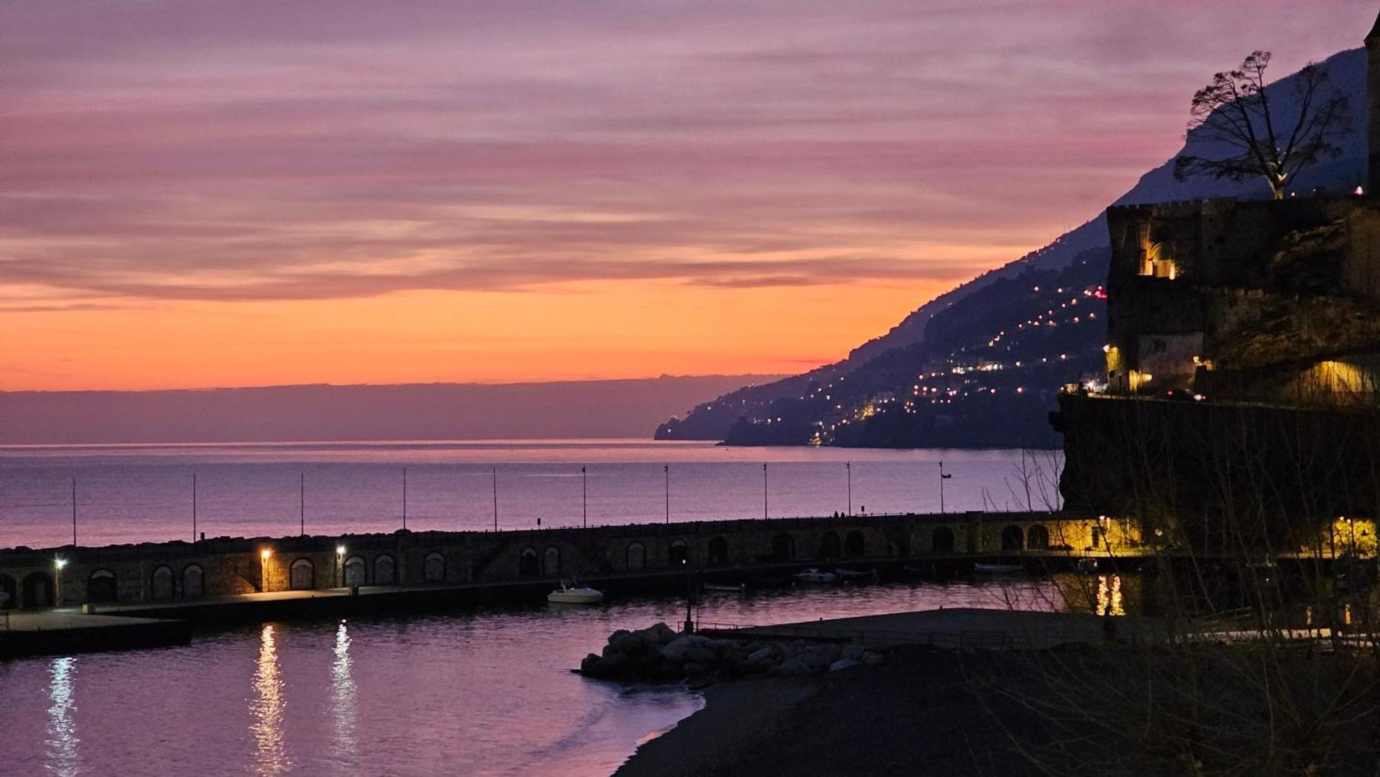 Galene - Beachfront In Costa D'Amalfi Maiori Buitenkant foto