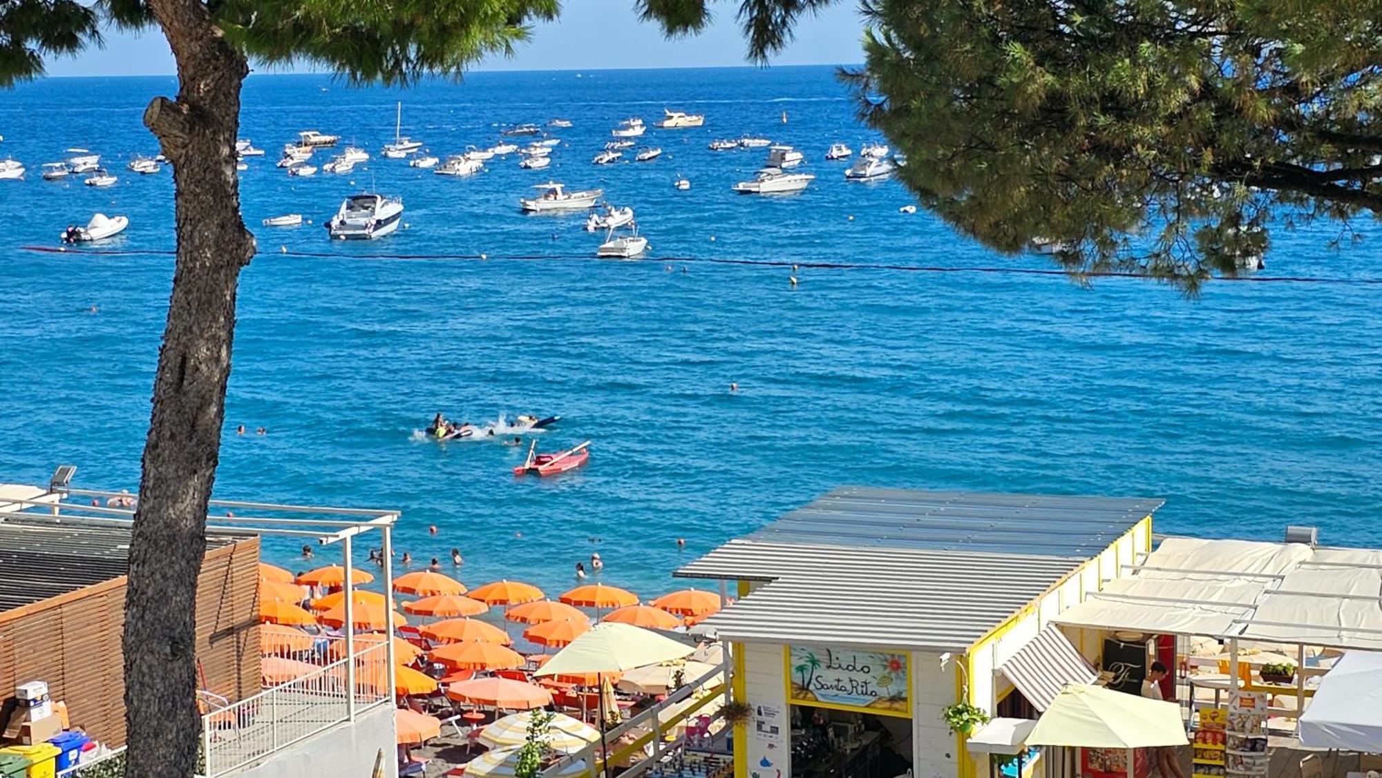 Galene - Beachfront In Costa D'Amalfi Maiori Buitenkant foto