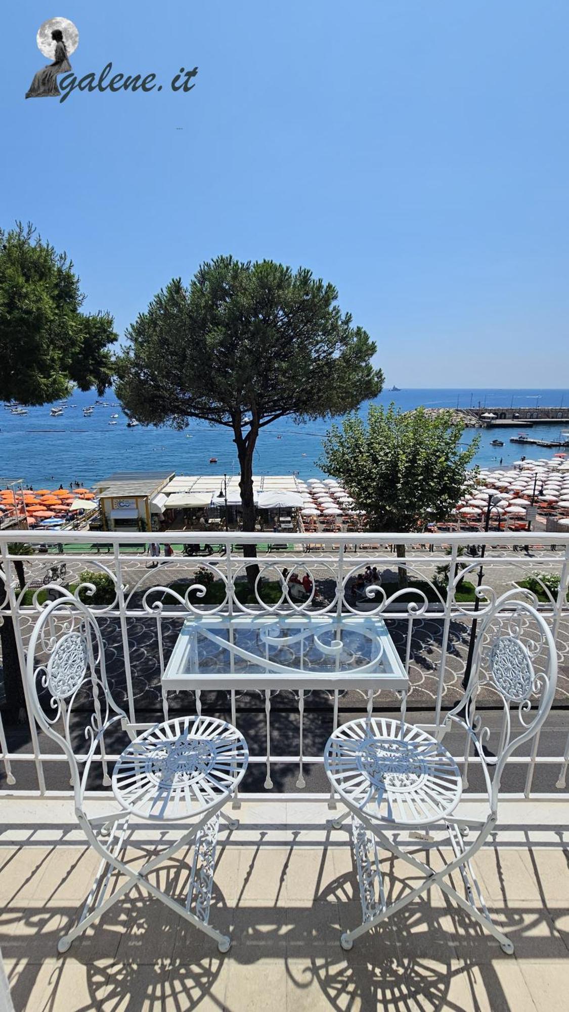 Galene - Beachfront In Costa D'Amalfi Maiori Buitenkant foto
