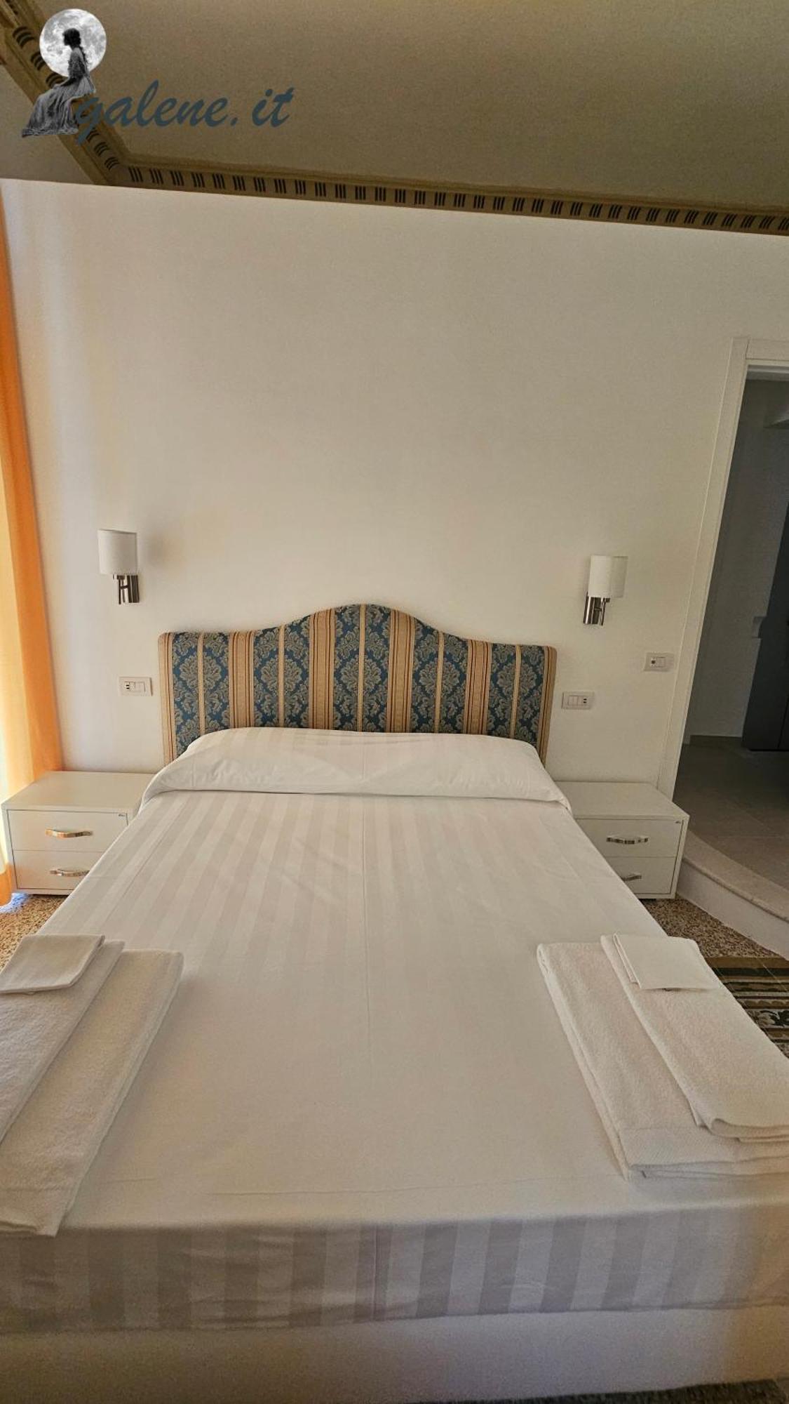Galene - Beachfront In Costa D'Amalfi Maiori Buitenkant foto